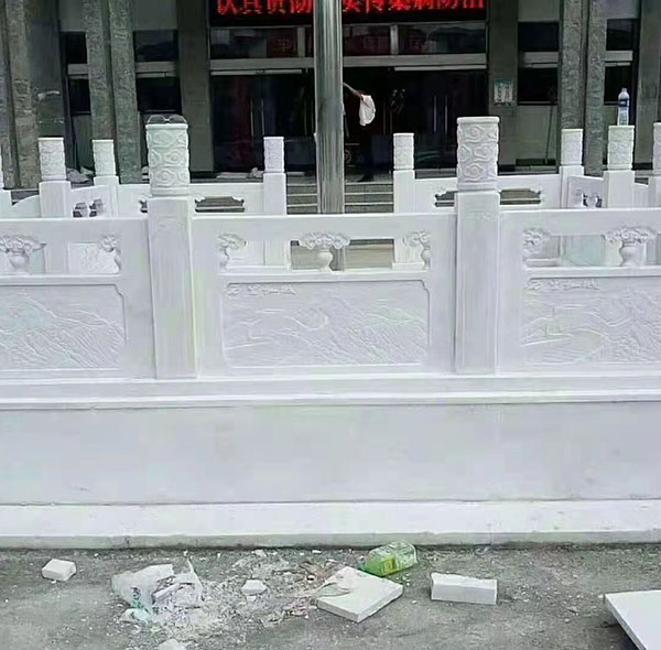 汉白玉旗台