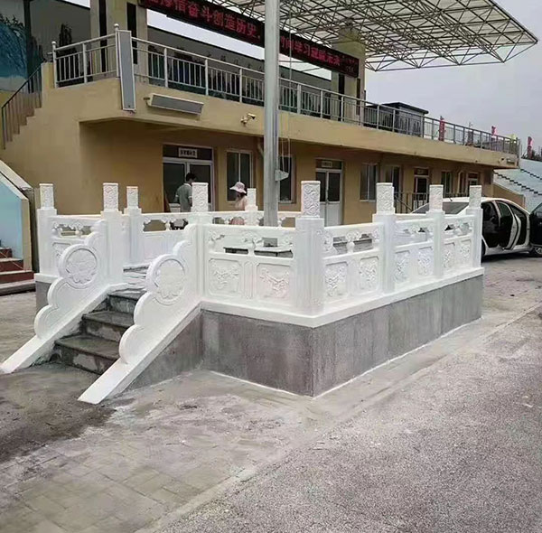 汉白玉旗台